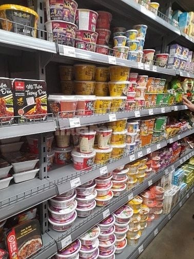Cần 3 nhân viên nữ phụ bán hàng,  đóng gói 