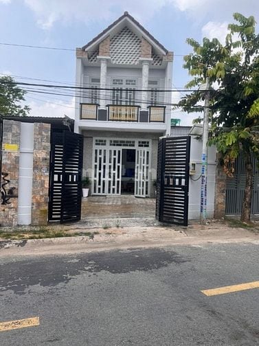 Bán nhà1 lầu shr mặt tiền nhựa Nguyễn Thị Nghé, Thới Tam Thôn Hóc Môn