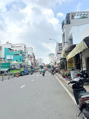 Nhà 2 mặt tiền đường Nguyễn Thị Nhỏ P2Q6. Giá: 10.5 tỷ