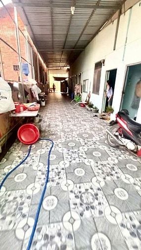 BÁN CĂN NHÀ 8,5mX45m CÓ 8 PHÒNG CHO THUÊ,TÂN PHÚ TRUNG,GẦN KCN,GIÁ RẺ