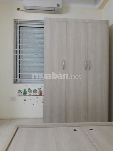 PHÒNG TRỌ BAN CÔNG TO VẬT VÃ – KHÔNG CHUNG CHỦ – TRUNG TÂM CẦU GIẤY