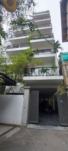 Bán nhà 9 tầng 250m2 đường Tây Hồ dòng Tiền 5 tỷ/năm siêu vip