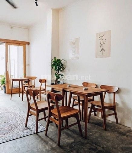 Cần 3 nhân viên bán hàng đi làm ngay Tphcm