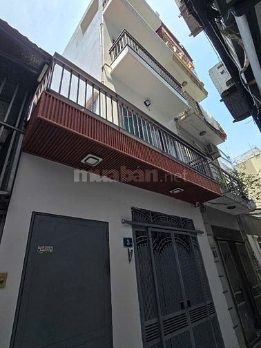 Cho thuê nhà đẹp ngõ 51 Vĩnh Hưng: 40m2, 4 tầng, full nội thất, 10tr
