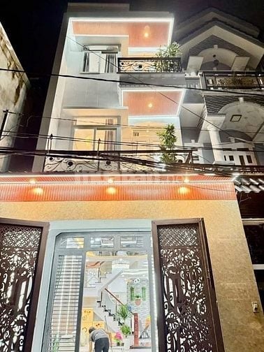Bán gấp nhà ở đường Thành Thái, phường 12, quận 10, giá 2 tỷ 300 triệu