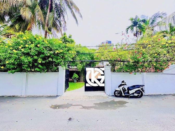 ❇️❇️ Cho Thuê Biệt Thự HXH: Nguyễn Ư Dĩ - Quận 2 - 30x34m, 2 tầng