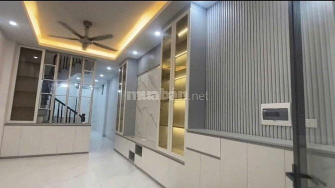 Bán nhà Miêu Nha nhà mới hoàn thiện, oto đỗ cửa 8.3 tỷ