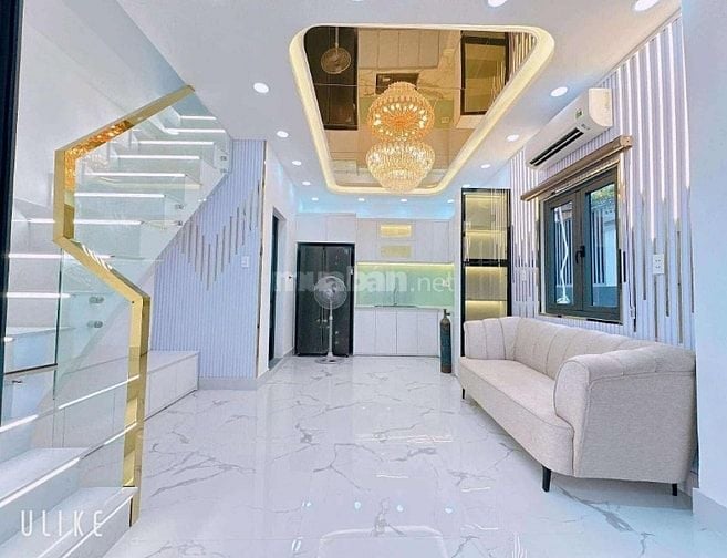 BÁN NHÀ HUỲNH TẤN PHÁT HẺM RỘNG 4M .FULL NỘI THẤT.