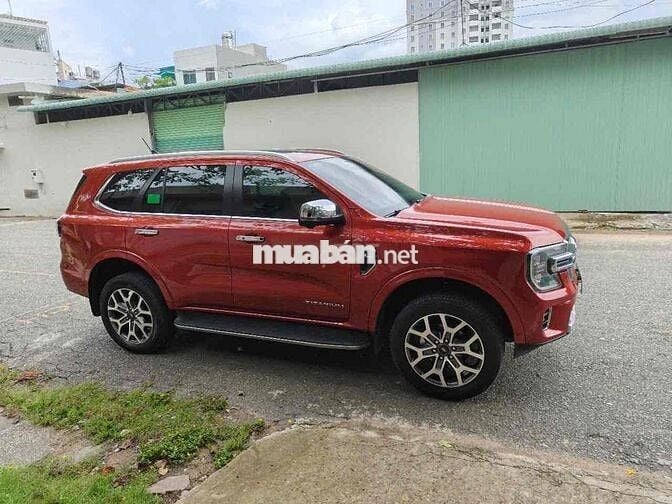 Ford Everest 2023 Titanium Plus 2.0L 4x4 AT - 4774
