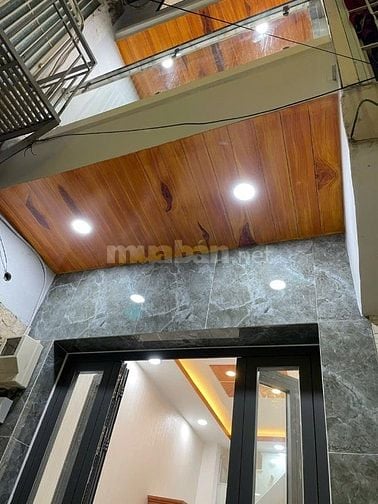 NHÀ MỚI 3 TẦNG ĐẸP -KHU DÂN CƯ- SÁT MẶT TIỀN 