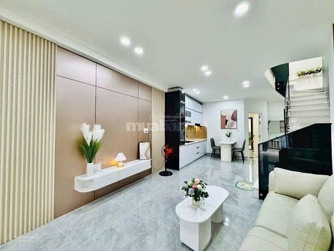 GIÁ TỐT RA HÀNG GẤP CĂN NHÀ Đ NĂM CHÂU,TÂN BÌNH,CÁCH CHỢ TÂN BÌNH 200m