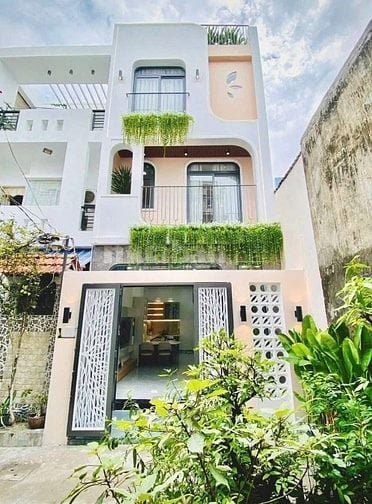 Chính chủ cần tiền bán gấp nhà Bà Hạt- Quận 10- giá rẻ 1tỷ960- hẻm ôtô