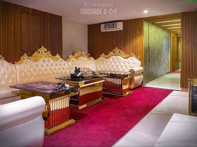 SANG GẤP TỔ HỢP NHÀ HÀNG – KARAOKE VIP – MASSAGE QUẬN 1