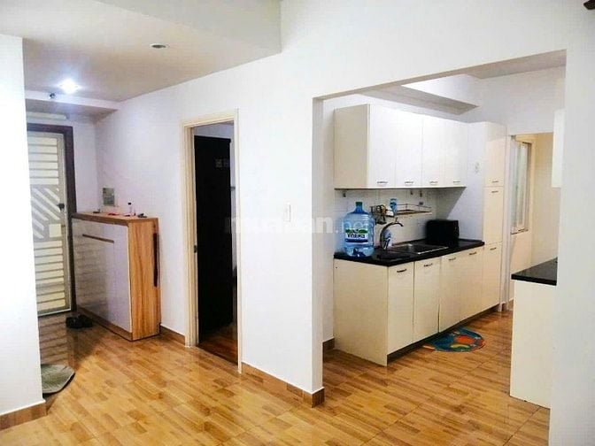 Chung cư Miếu Nổi, Vũ Huy Tấn, BT: 2p ngủ, nội thất, 11tr/th