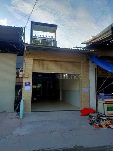 Chính chủ bán nhà mặt tiền Bình Tân, 3 tầng, pháp lý đầy đủ, giá mềm