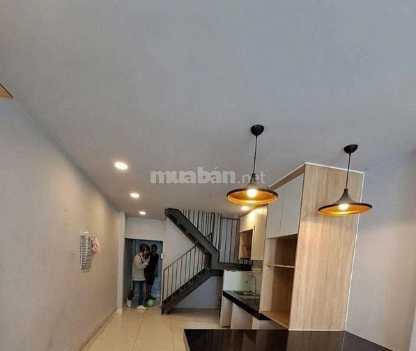 cho thuê nhà 3 dài 10 đúc lầu hẻm ô tô P15