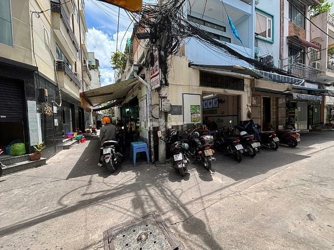 QUẬN 10 - CHÍNH CHỦ BÁN NHÀ PHỐ CĂN GÓC - CÁCH ĐƯỜNG ĐỒNG NAI CHỈ 30M