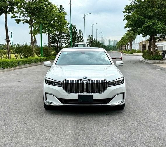 🆕 BMW 740Li   • Odo : 12.333 kilomet • Sản xuất : 2019 - xe hoàn hảo