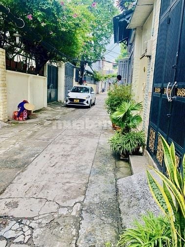 Bán 2 tỷ 350. Nhà 59m2 Lê Quang Định, Gò vấp xây 4 lầu. Cho thuê 12 tr