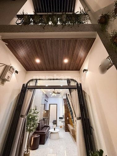 Nhà tuyệt đẹp DT:3x10,5m CAO CẤP hẻm Hoàng Văn Thụ, P9, Q.Phú Nhuận.