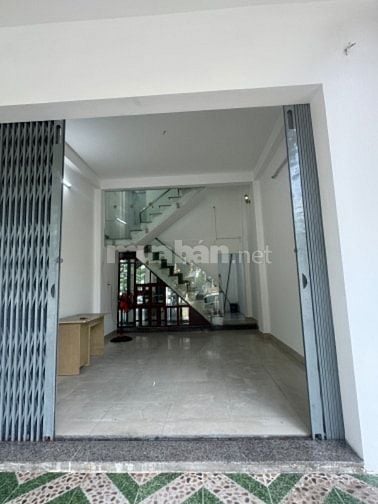 Cho thuê nhà nguyên căn mặt tiền đường Tôn Đức Thắng