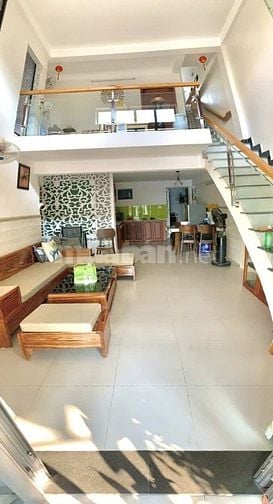 Bán nhà Đà Sơn 2  kiệt Ô TÔ tải xách va lyn ở ngay chỉ 2 tỷ 7