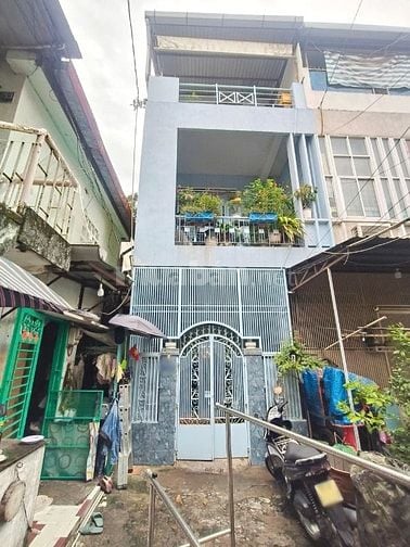 Nhà 3 tầng hẻm xe tải đường Nguyễn Trãi P2Q5. 8 tỷ
