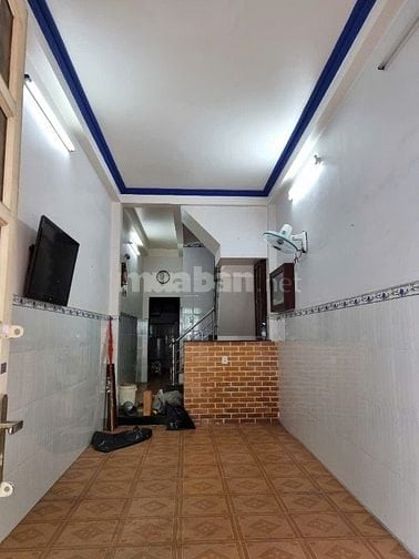 Cho Thuê Nhà HXH Giáp Quận 1, Vinhomes,  Saigon Pear 