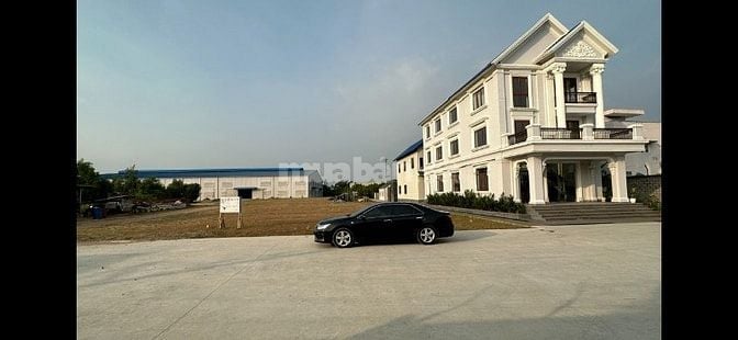 Cho thuê nhà xưởng mới 100%, mặt tiền Quốc lộ 1A, Bến Lức, Long An