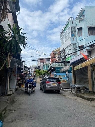 68m2! HXH thông! Nhỉnh 70tr/m2! Bán dãy trọ trục Phạm Văn Chiêu, P14.