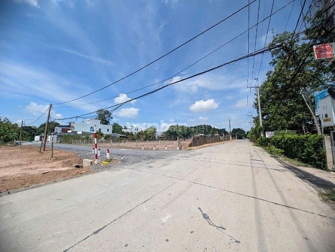 191m² ĐẤT MẶT TIỀN GẦN CẦU VƯỢT CỦ CHI ĐẦU TƯ HAY AN CƯ ĐỀU LÝ TƯỞNG!