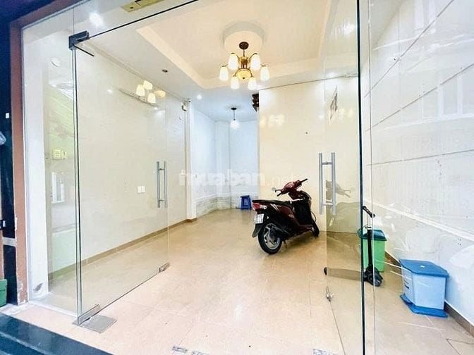 🌸🌸SIÊU VIP Q10 - HẺM XE HƠI TRÁNH NHAU- NGAY NHÀ HÁT HOÀ BÌNH -DÒNG 