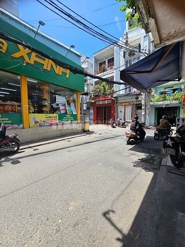 MẶT TIỀN 8M KD GIÁP QUẬN 10 - 76m2 NGANG 4M , 3 TẦNG CHỈ 10.3 TỶ 