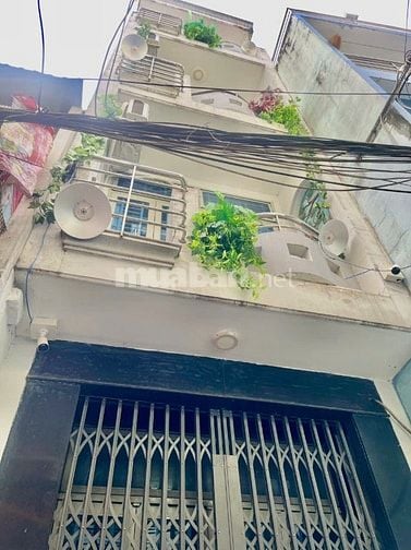 CHỦ CẦN TIỀN BÁN GẤP NHÀ VƯỜN CHUỐI. Q3,GIÁ 6 TỶ.DT 52m2, 4X13. HẺM 4M