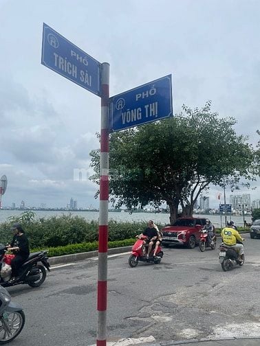 Bán Nhà Phố Trích Sài- Mặt tiền 13m-  Diện tích 170m, Ô tô đỗ cửa-47tỷ