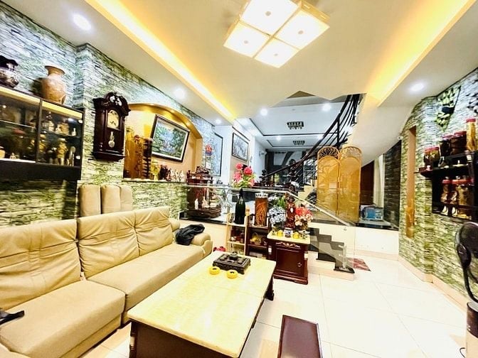 GIẢM 3,1 TỶ- NGAY ĐH NGOẠI THƯƠNG- 115m2(5,3x23)- KHU CAO TẦNG- 18,x T