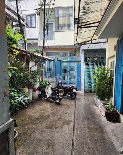 Quận 1 Phố Tây Bùi Viện Hiếm Nhà 3 Tỷ - 2 Tầng BTCT - 25m2 