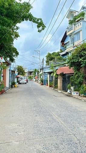 Bán Nhà gần đường Nguyễn Ảnh Thủ Dt 88m2 Sổ Hồng Riêng