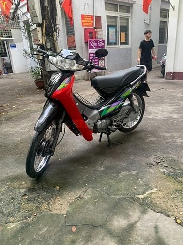 Cần bán xe Wave SYM 100cc màu đỏ đen, xe rất đẹp, máy êm ru