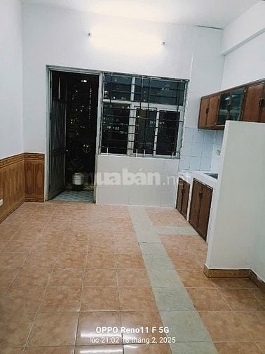 Cho thuê căn hộ chung cư cao cấp mặt đường Lê Văn Lương