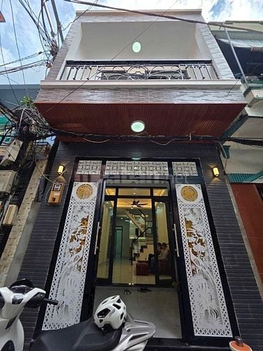 Mình chính chủ cần bán căn nhà 18/19trần văn khánh