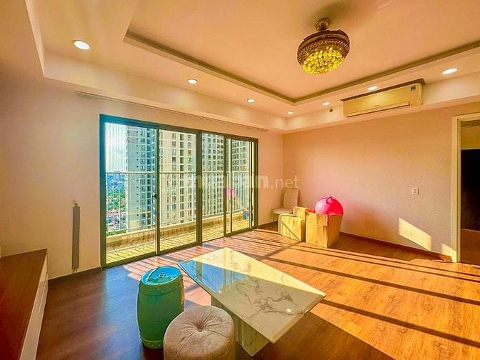 Bán Căn hộ tại Masteri Thảo Điền tầng cao gồm 3 phòng ngủ 98m2
