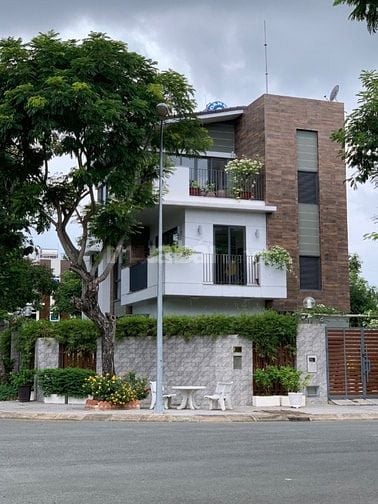 Bán nhanh nền Biệt thự Hưng Phú 10*18m, đường 20m giá 80 tr/m2 
