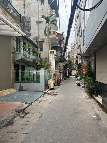 31.5 tỷ cho 150m2 đất tặng nhà 2 tầng phố Phương Liệt, oto vào nhà