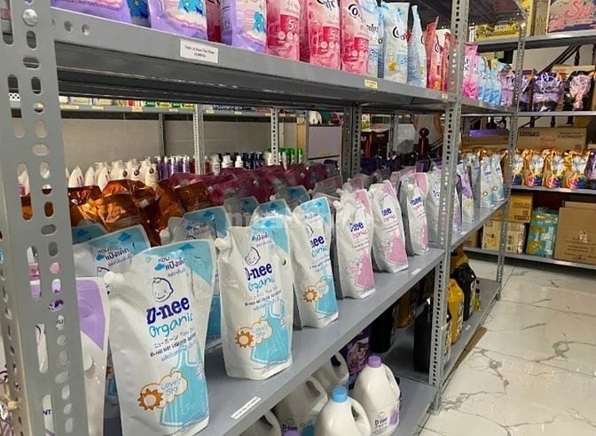 NÓNG TUYỂN GẤP CỬA HÀNG SẮP KHAI TRƯƠNG