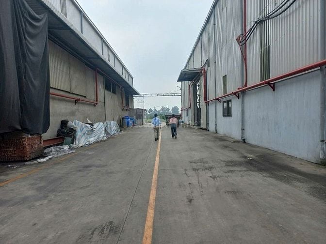 Cho thuê nhà xưởng KCN Tân Tạo,  Bình Tân, xưởng : 2.300 m2, vp: 300m2