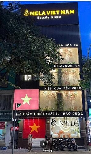 CHO THUÊ NHÀ VỊ TRÍ ĐẸP NHẤT PHỐ TRÙNG KÍNH