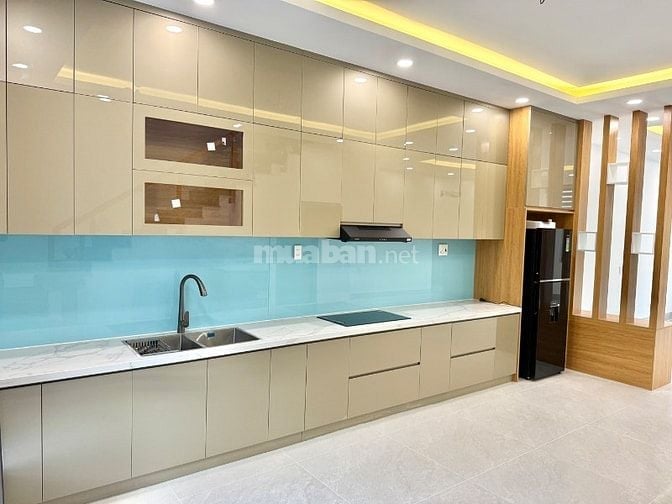 Cho thuê nhà 1 trệt 2 lầu full nội thất ngay Trung Tâm Thành Phố Tân A