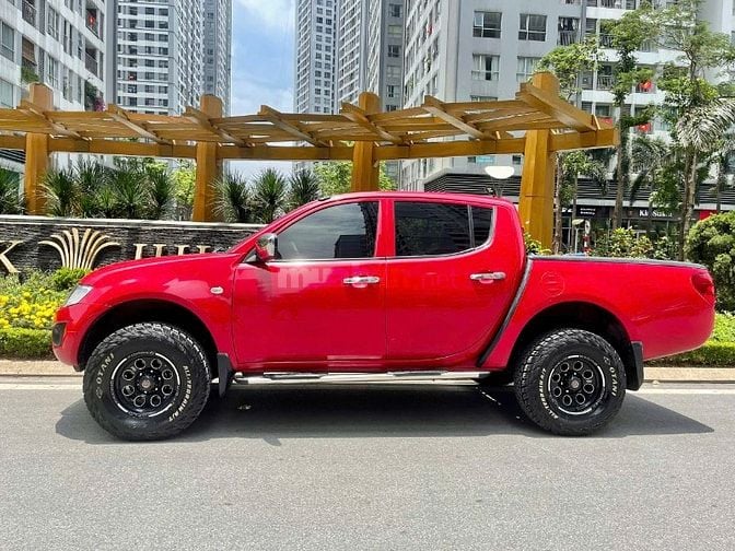 Mitsubishi Triton GL 2015 MT 4x4 Gasoline 2500cc - Chính chủ