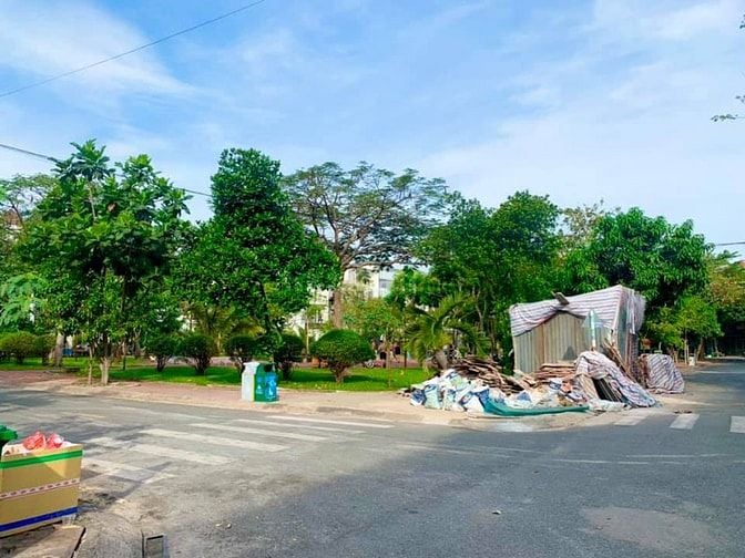 NHÀ MỚI XÂY KHU AO SEN ĐỐI DIỆN CÔNG VIÊN 5X20M 3.5 TẤM GIÁ 14 TỶ